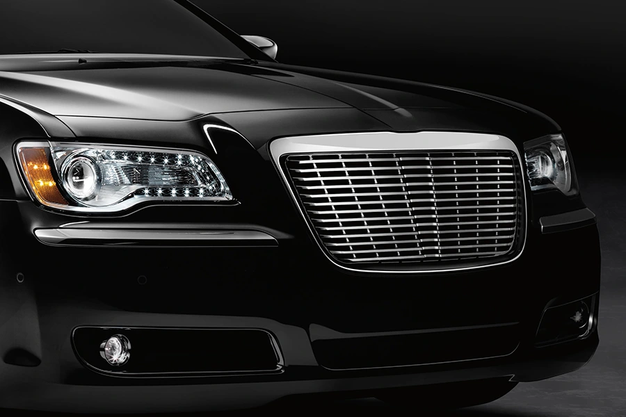 Grilleya Otomotîvê: Ku Nasnameya Sêwiranê bi Precision Endezyariyê Dicive